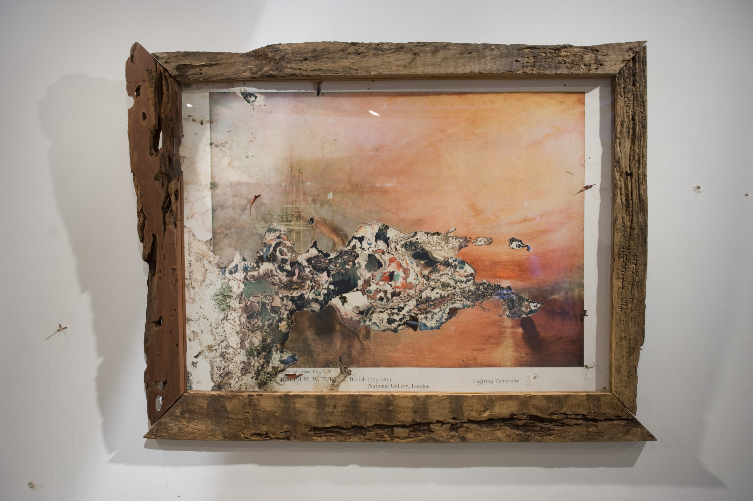 corrosões críticas — subversões do tempo — dioramas